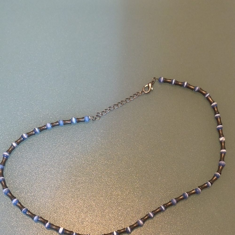 Vintage Elegant Blue Cats Eye and Silver Tone Beaded Necklace 18 In